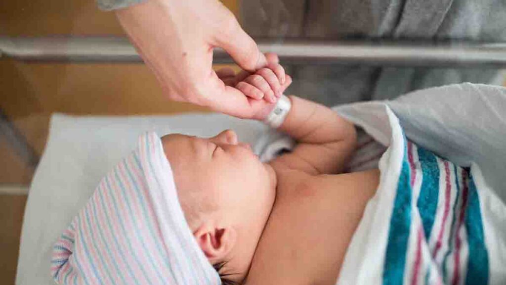 Newborns Requiring Methadone Post-Surgery Encounter Challenges Despite Benefits